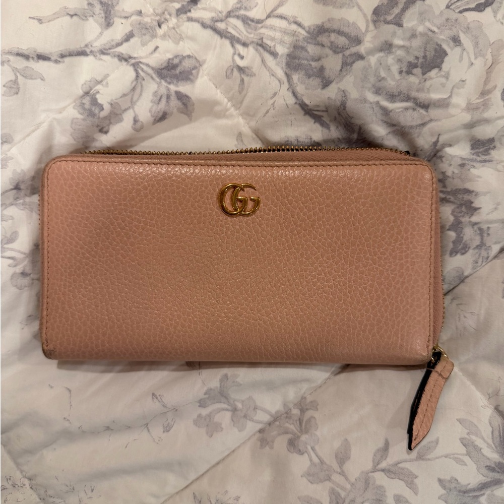 Gucci Blush Leather Zip Wallet
